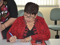 Bia de Lima toma posse no Conselho Estadual de Educação de Goiás  