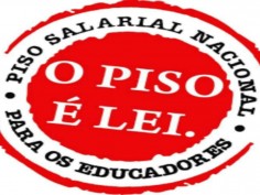 Prefeito de Goiânia assina decreto para pagamento do Piso Salarial dos/as professores/as de 2019; índice de 2018 foi ignorado 