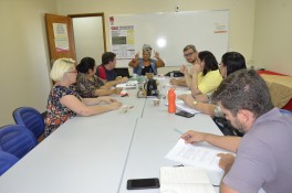 Reunião do Fórum Goiano em Defesa da Educação Bilíngue Libras-Português Escrito discute Seminário Goiano de Educação Bilingue 
