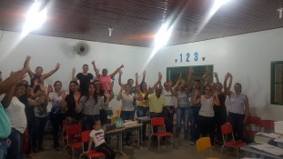 Professores/as da rede municipal de Educação de Simolândia deflagram greve por tempo indeterminado 