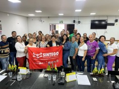 Em Carmo de Rio Verde, trabalhadores/as aprovam proposta apresentada   