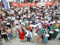 Trabalhadores/as da Educação, de todo o Estado de Goiás, são homenageados na Alego 