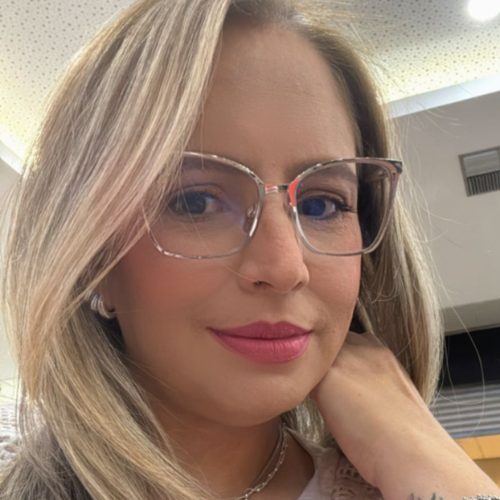FRANCIELE ANGELICA