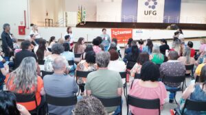 Delegados/as de Goiás para a CONAE são eleitos/as, dentre eles os/as representantes dos/as trabalhadores/as da Educação Básica