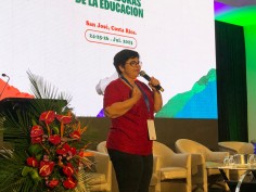 Educação é tema de encontro de trabalhadoras da América Latina