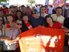 SINTEGO marca presença  em festa do/a trabalhador/a