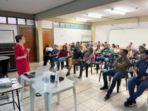 SINTEGO se reúne com trabalhadores/as do Basileu França