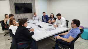 SINTEGO cobra SECTI e FUNAPE, em reunião, a assinatura do acordo coletivo e o reajuste de trabalhadores/as das escolas do futuro e COTECs