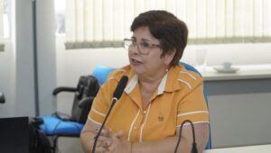 No Conselho Estadual de Educação, Bia de Lima apresenta três grandes preocupações sobre a Rede