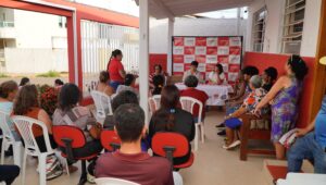Em Formosa, Presidenta Bia dialoga com trabalhadores/as e entrega prêmio à filiada