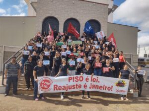 Interior de Goiás também pararam neste dia 23 de abril