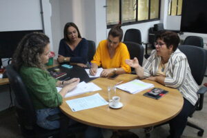 SINTEGO reforça posição contrária às OS na Rede Municipal Educação de Goiânia em reunião com SME