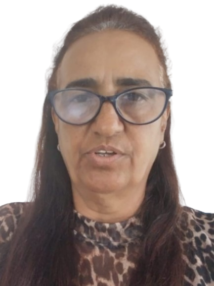 Margareth_Oliveira-removebg-preview