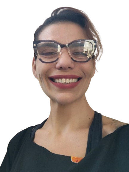 Pollyana_Oliveira-removebg-preview