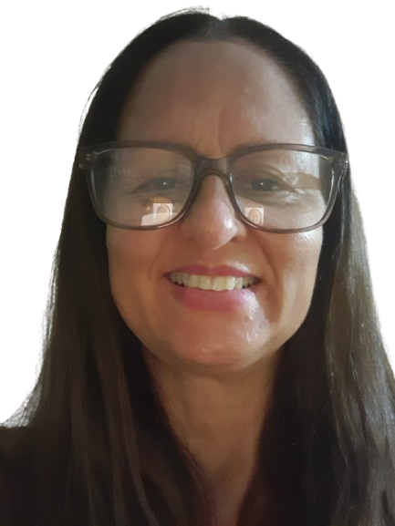 Vanusa_Oliveira-removebg-preview