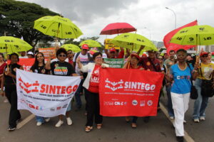 Presença do SINTEGO fortalece ato por direitos dos/as trabalhadores/as em Brasília