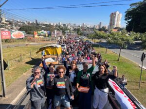 As ruas de Goiânia pararam com a greve dos/as trabalhadores/as da Educação
